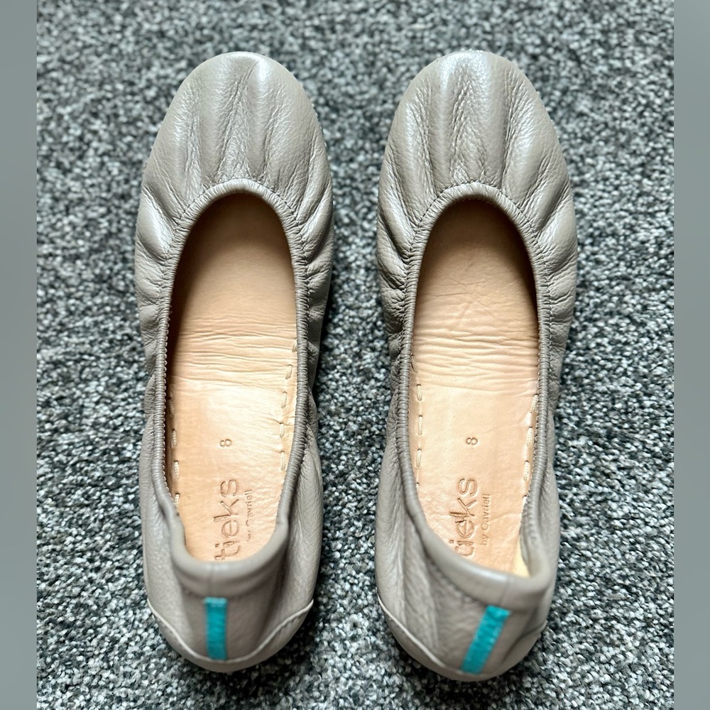 Tieks Size 8 Taupe - Great Condition!